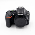 Зеркальный фотоаппарат Nikon D5600 Body (состояние 4)