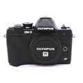 Беззеркальный фотоаппарат Olympus OM-D E-M10 Mark IV Body (состояние 4+)