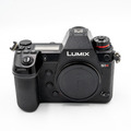 Беззеркальный фотоаппарат Panasonic Lumix DC-S1R Body (состояние 5-)
