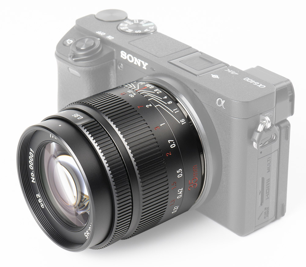 35mm f/0.95 Nikon Z (APS-C)