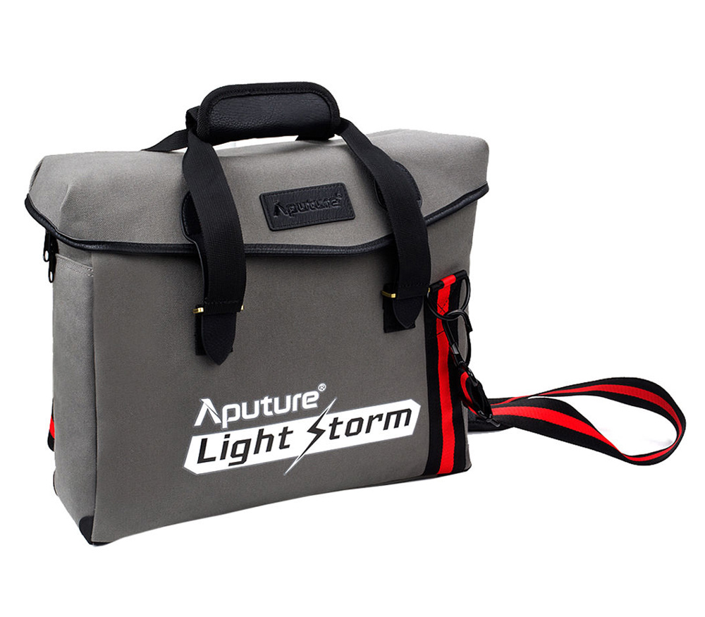 Light Storm Messenger Bag