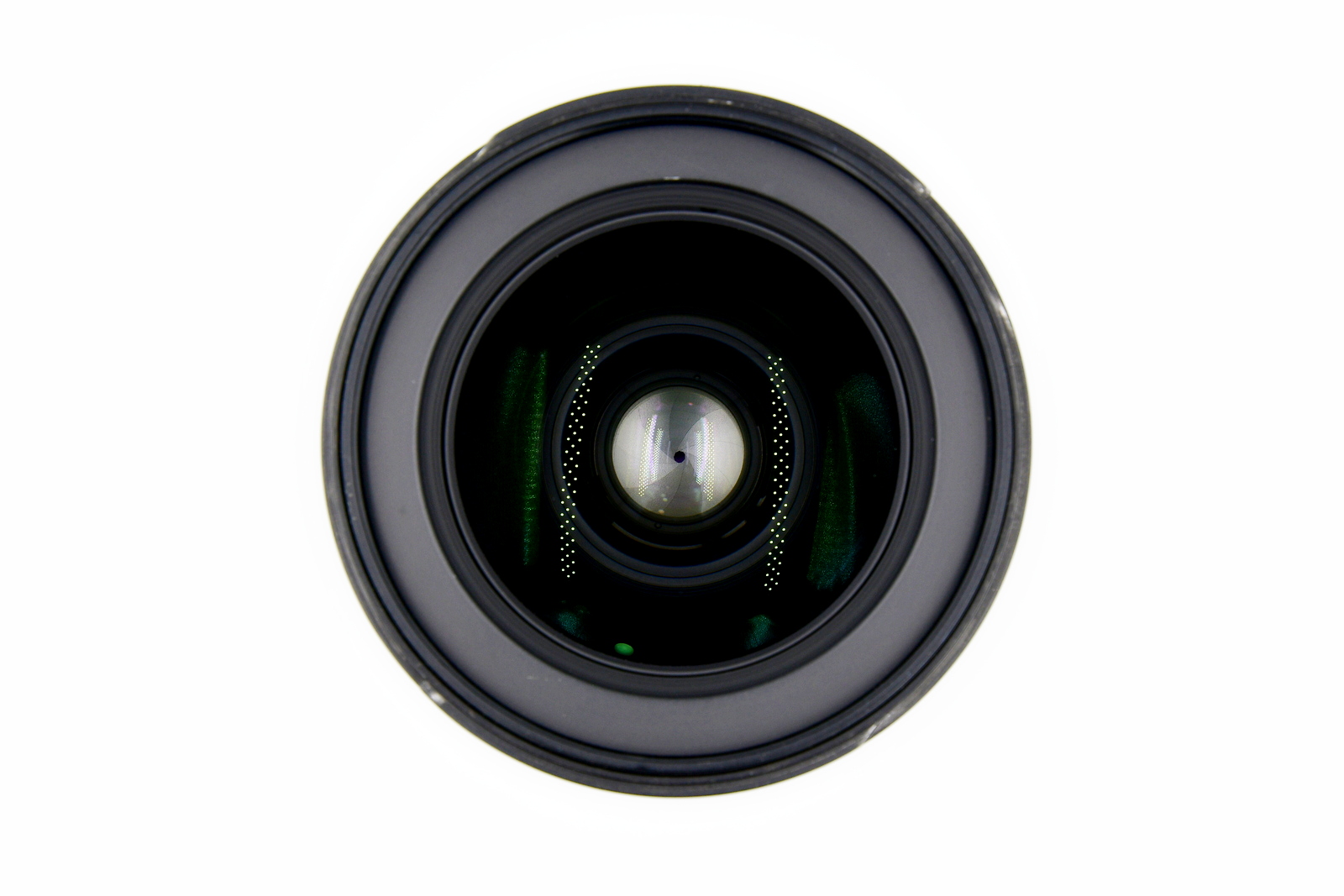 1 x 19 12. Tamron 35-150mm f/2.8-4 VC OSD FTZ. Объектив камеры.