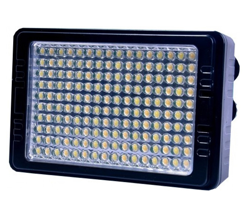 Осветитель светодиодный. Постоянный свет FST F-led7. FST led 2. Led b39d13. Осветительные приборы FST.